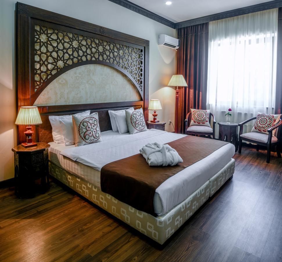Orient Star Hotel Samarkand Exterior foto