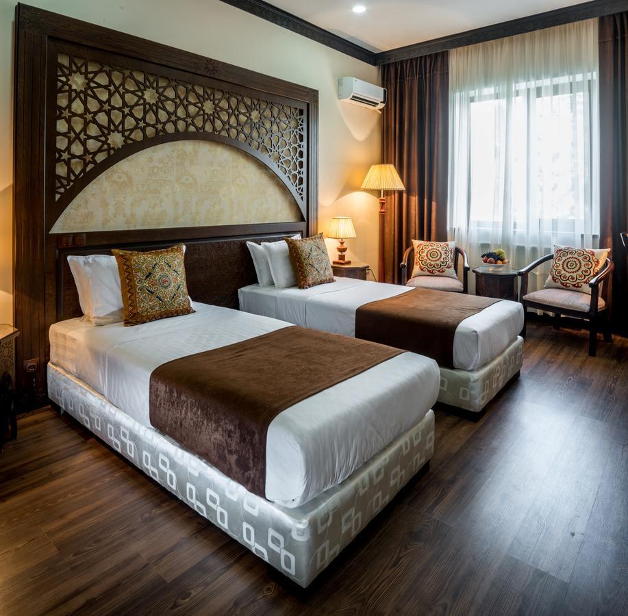 Orient Star Hotel Samarkand Exterior foto